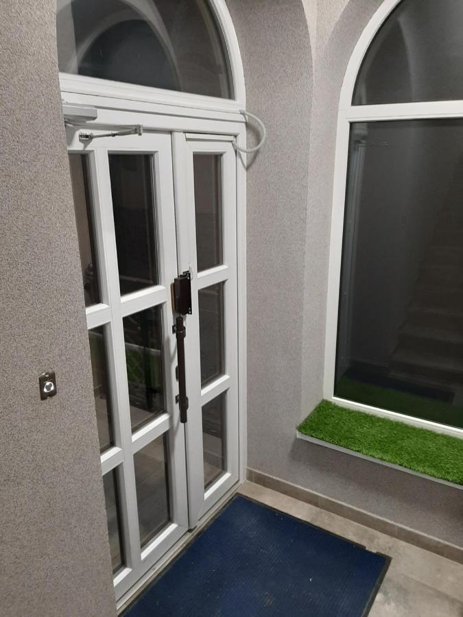 New !!! Modern Lux Apartment In The City Center With A Terrace Μουκάτσεβο Εξωτερικό φωτογραφία
